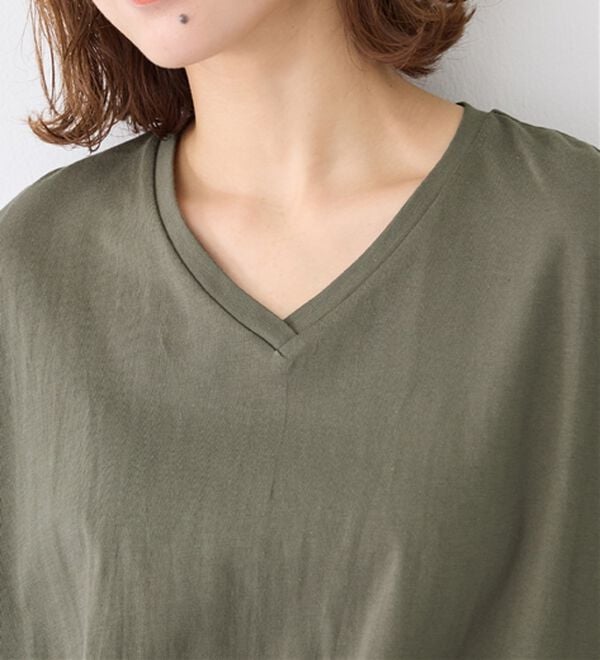 Viola e Viola（ヴィオラ エ ヴィオラ）の「綿１００％ゆったり裾タックＴシャツ（Tシャツ）」｜詳細画像