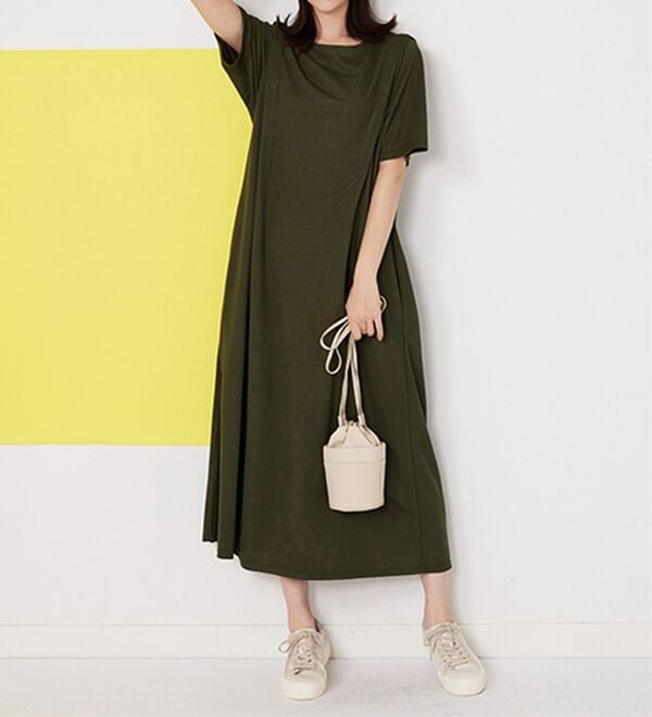 BELLUNA（ベルーナ）の「ヒンヤリ！タック使いかのこワンピース（カットソーワンピース）」｜詳細画像