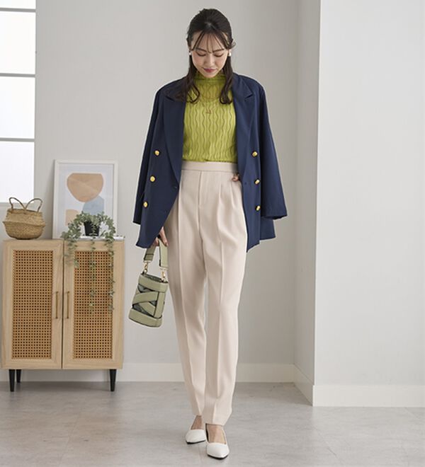 BELLUNA（ベルーナ）の「すっきり見えタックテーパードパンツ（フルレングスパンツ）」｜詳細画像