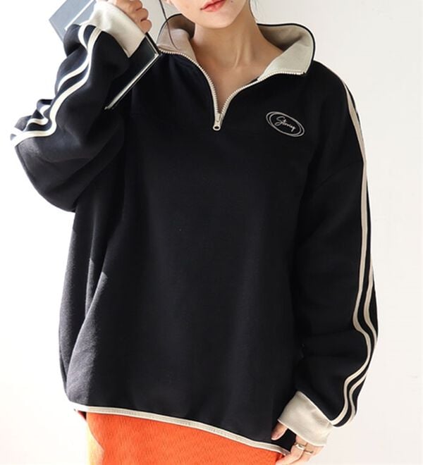 A HAPPY MARILYN（アハッピーマリリン）の「【Ｌ～６Ｌ】【ハピぽか裏起毛】ライン使いハーフＺＩＰスウェット 毛玉になりにくい（トレーナー・スウェット）」｜ブラック