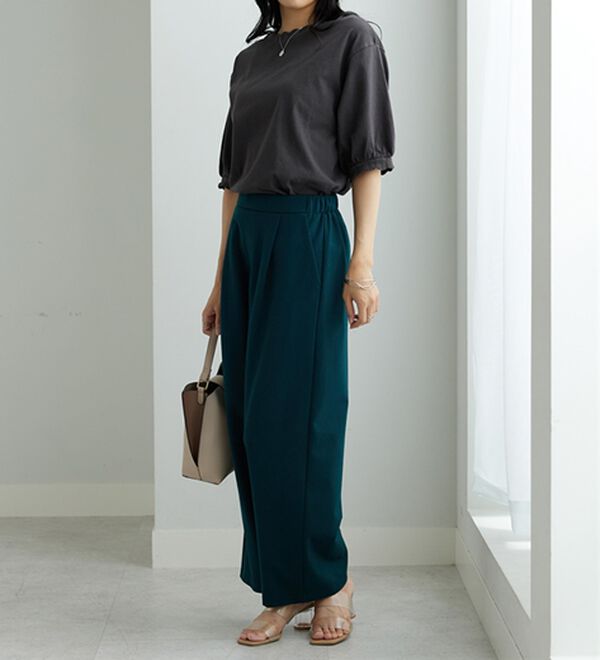 BELLUNA（ベルーナ）の「ポンチ素材タック使いワイドパンツ（ワイドパンツ・ガウチョ）」｜詳細画像