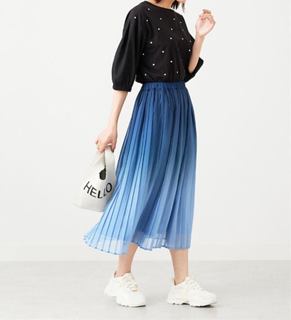 BELLUNA（ベルーナ）の「プリーツデザイングラデーションスカート（ロングスカート）」｜詳細画像