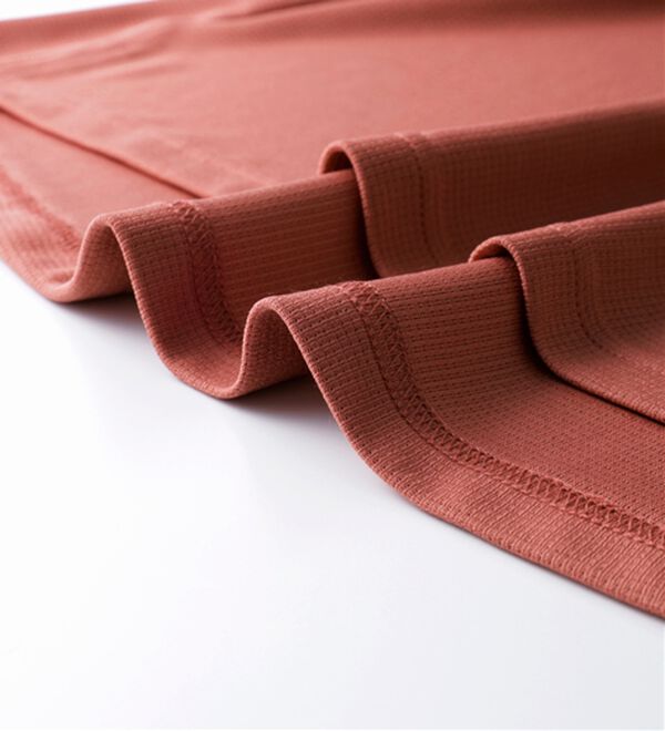 BELLUNA（ベルーナ）の「配色デザインハイネックプルオーバー（カットソー）」｜詳細画像