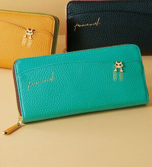 BELLUNA（ベルーナ）の「＜ＦＲＡＭＥ　ＷＯＲＫ＞ラウンド型長財布（財布・パスケース）」｜エメラルドグリーン