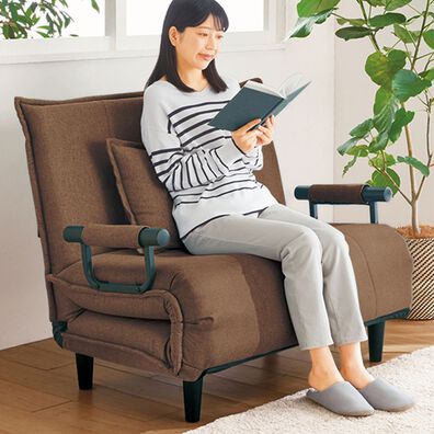 iellio（イエリオ）の「座って寝てくつろげる３ＷＡＹソファベッド２＜サイズが選べる・省スペース・リクライニング・クッション付＞（ソファ）」