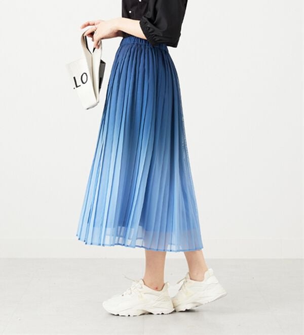 BELLUNA（ベルーナ）の「プリーツデザイングラデーションスカート（ロングスカート）」｜詳細画像