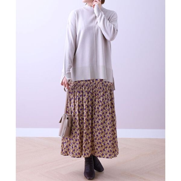 BELLUNA（ベルーナ）の「フラワープリントスカート（ロングスカート）」｜詳細画像