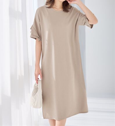 alotta（アロッタ）の「【４つの機能付】ひんやりフリル袖Ｔシャツワンピース（シャツワンピース）」