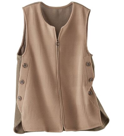 BELLUNA（ベルーナ）の「ジャカードカットソー素材サイドボタンベスト（ベスト）」