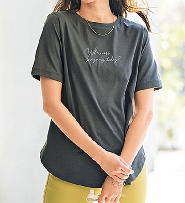 BELLUNA（ベルーナ）の「ヒンヤリ！着映えプリントプルオーバー（カットソー）」｜チャコール