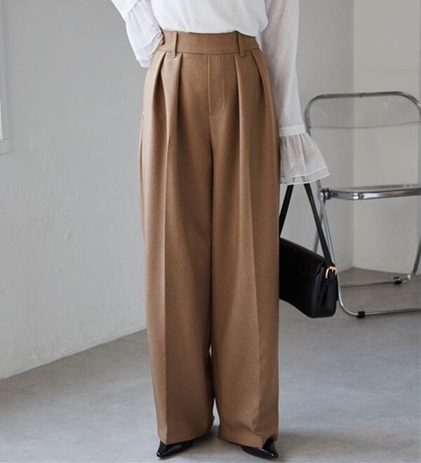 RANAN（ラナン）の「ウール調２タックワイドパンツ（フルレングスパンツ）」｜ベージュ