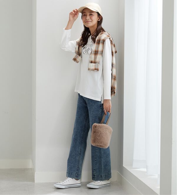 BELLUNA（ベルーナ）の「【着回しのミカタ！】綿100％大人顔サマ見えプリントロンT（カットソー）」｜詳細画像