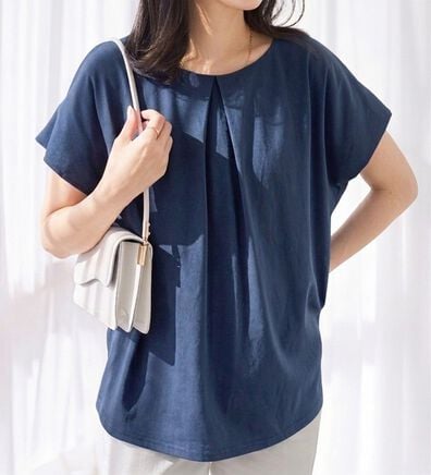 alotta（アロッタ）の「ひんやりタックデザインＴシャツ（カットソー）」
