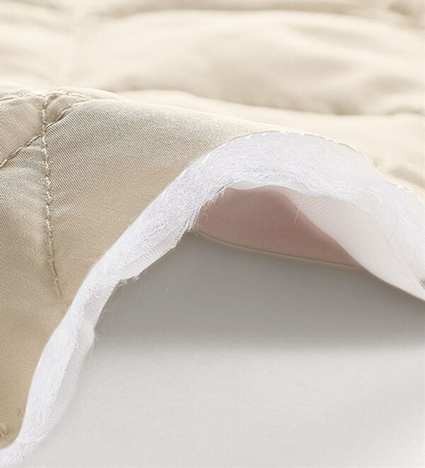 BELLUNA（ベルーナ）の「軽い着心地！ビッグポケット付キルトコート（ハーフコート）」｜詳細画像