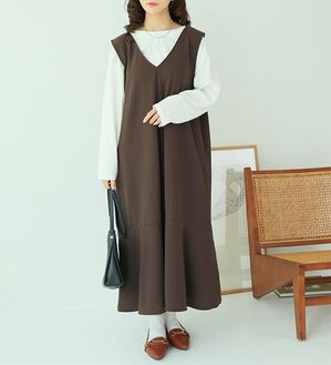 A HAPPY MARILYN（アハッピーマリリン）の「【Ｌ～８Ｌ】【２点セット】スポッと着られる！！「楽かわ」シリーズ！長袖 トップス×シンプル ジャンスカ（アンサンブル）」｜モカ