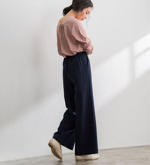 Pierrot（ピエロ）の「ノーカラーブラウス（ブラウス）」｜詳細画像