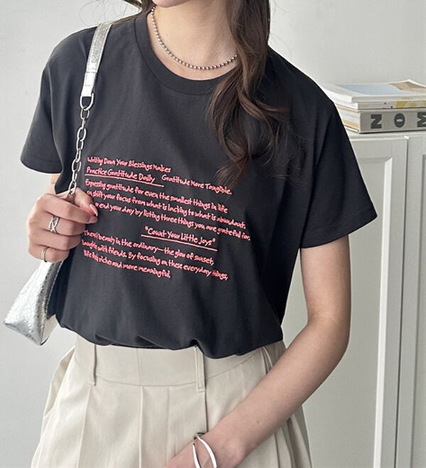 GeeRA（ジーラ）の「綿100％刺繍ロゴＴシャツ（Tシャツ）」｜詳細画像