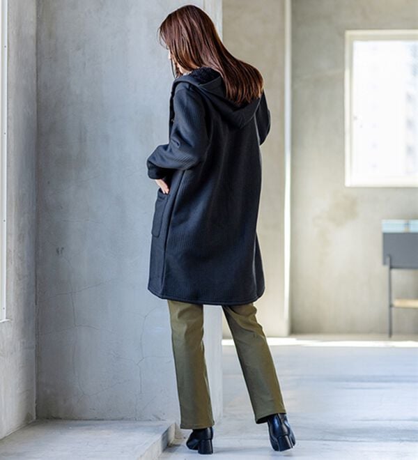 BELLUNA（ベルーナ）の「ボーダージャカード裏ボアカーディガン（ロングコート）」｜詳細画像