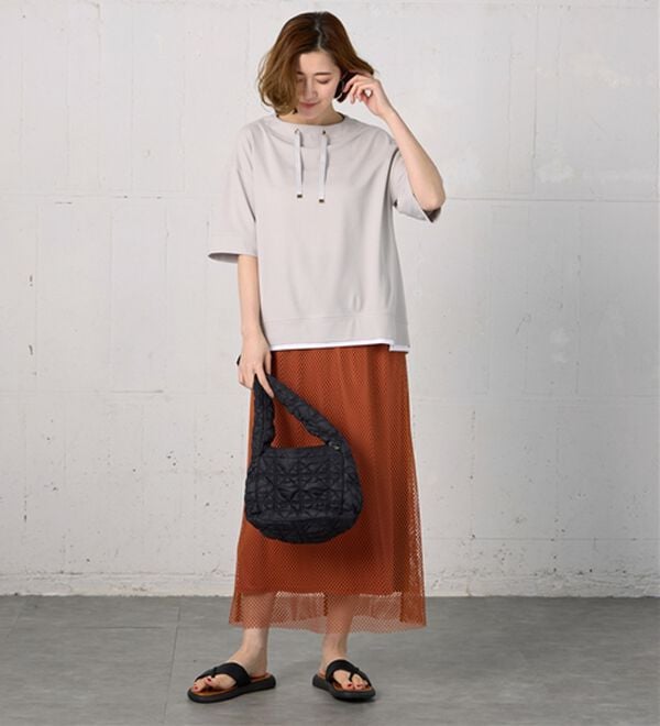 BELLUNA（ベルーナ）の「ワイドネックデザイン重ね着風プルオーバー（カットソー）」｜詳細画像