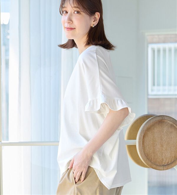 Viola e Viola（ヴィオラ エ ヴィオラ）の「サラリ綿混フリル袖Tシャツ（カットソー）」｜詳細画像