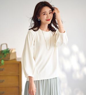 BELLUNA（ベルーナ）の「袖ボリュームタックプルオーバー（カットソー）」｜アイボリー