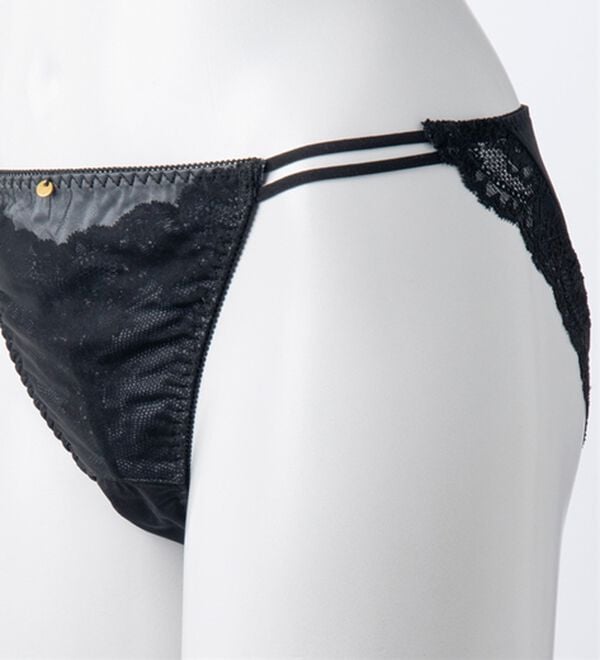 YU'NOW（ユナウ）の「ぷるるん谷間のノンワイヤーブラ＆ショーツ（ブラジャー＆ショーツセット）」｜詳細画像