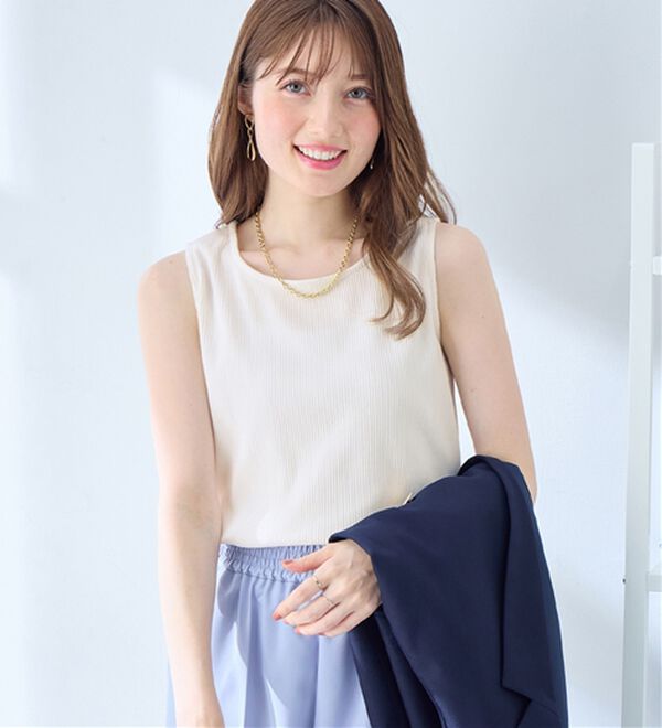 alotta（アロッタ）の「肩紐隠せるストラップ付きリブタンクトップ（タンクトップ・キャミソール）」｜オフホワイト