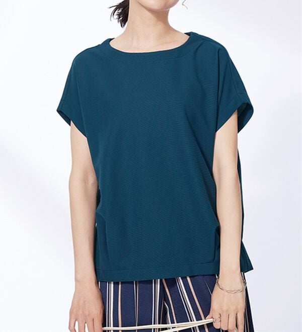 BELLUNA（ベルーナ）の「ミニワッフル素材裾タックプルオーバー（カットソー）」｜ターコイズ