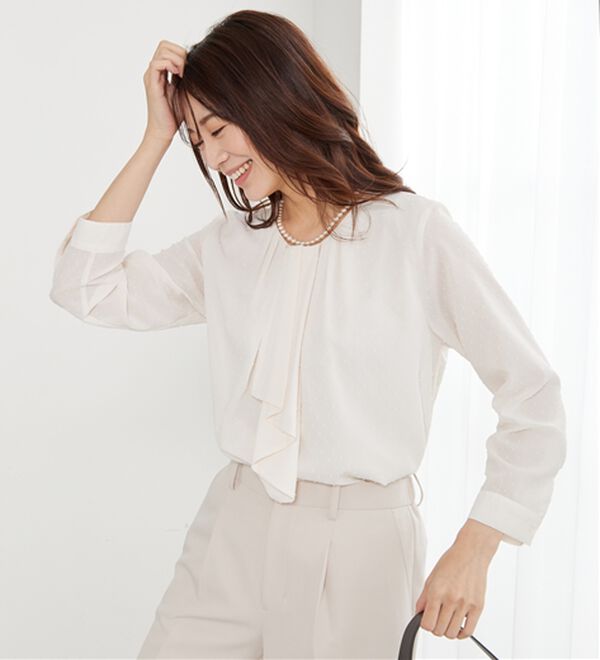BELLUNA（ベルーナ）の「＜Ｃ／Ｓ＞ドットシフォンボウタイブラウス（ブラウス）」｜詳細画像