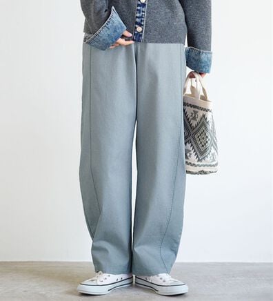 BELLUNA（ベルーナ）の「＜＆ｃｏｃｏｃｈｉ＞短めトップスに合わせる洗い加工ゆったりコクーンパンツ（フルレングスパンツ）」