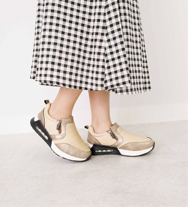 BELLUNA（ベルーナ）の「４Ｅボンディング風エアソールスニーカー（スニーカー）」｜詳細画像