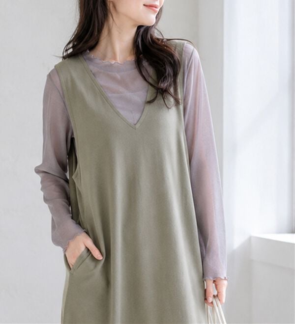 BELLUNA（ベルーナ）の「【２点セット】ロゴＴシャツ付ワンピースアンサンブル（アンサンブル）」｜詳細画像