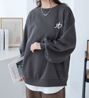 A HAPPY MARILYN（アハッピーマリリン）の「【Ｌ～８Ｌ】【ハピぽか裏起毛】２デザインから選べる刺繍トレーナー 毛玉になりにくい（トレーナー・スウェット）」｜スミクロ