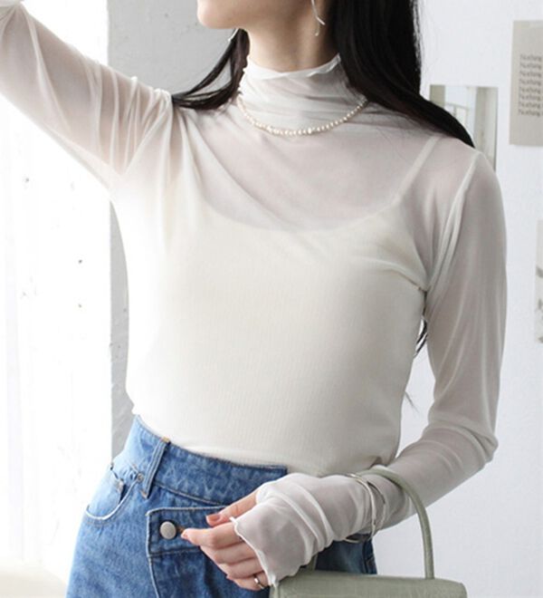 GeeRA（ジーラ）の「指穴開きシアートップス（カットソー）」｜アイボリー