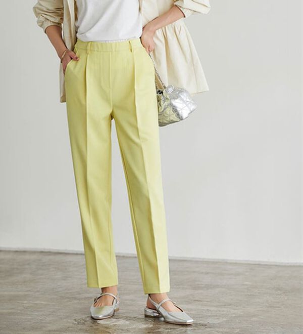 Pierrot（ピエロ）の「【選べる丈】高見えゆるテーパードパンツ（フルレングスパンツ）」｜ライトイエロー