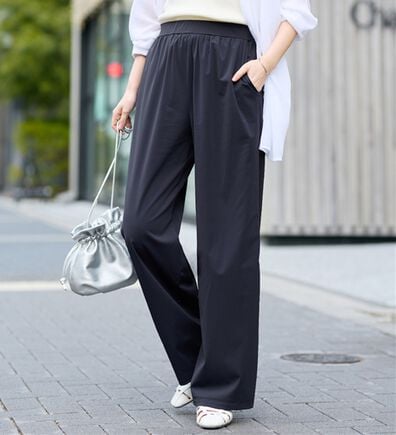 Viola e Viola（ヴィオラ エ ヴィオラ）の「【接触冷感】さらテロ楽のびストレートパンツ【選べる２丈】（フルレングスパンツ）」