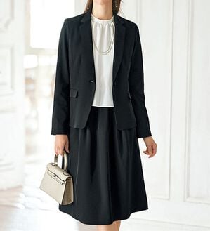 BELLUNA（ベルーナ）の「快適！ストレッチ素材ワンピースアンサンブル（ワンピースセットスーツ）」｜詳細画像