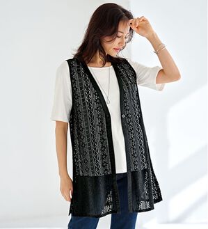 BELLUNA（ベルーナ）の「【Ｔシャツ付】透かしジレアンサンブル（ジレ）」｜黒