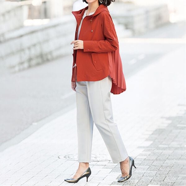 BELLUNA（ベルーナ）の「バックプリーツデザインブルゾン（ブルゾン）」｜詳細画像