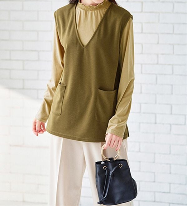 BELLUNA（ベルーナ）の「シャーリング衿ベストアンサンブル（アンサンブル）」｜詳細画像