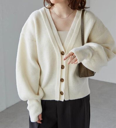 RANAN（ラナン）の「フロントレイヤードＶカーディガン（ニットカーディガン）」