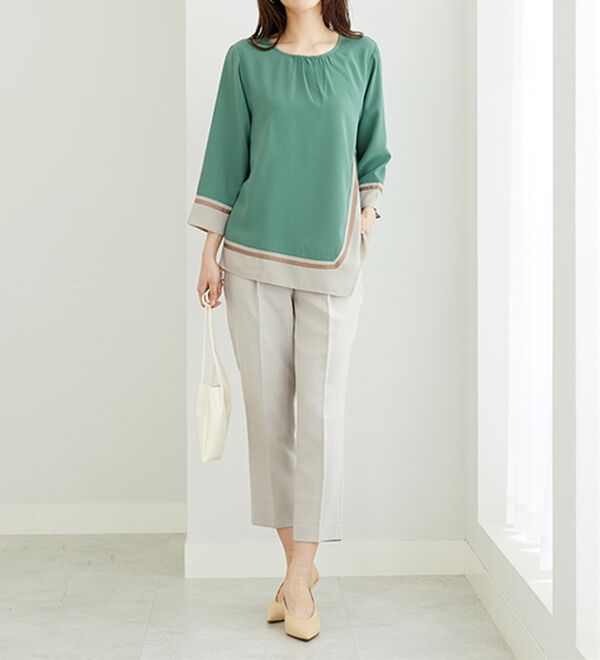 BELLUNA（ベルーナ）の「【Ｌａｇｒｉｌｕａ】ギャザー使い配色デザインブラウス（ブラウス）」｜詳細画像