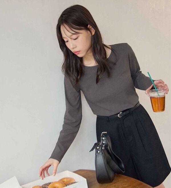 CHAN ME（チャンミ）の「ラウンドネックＴシャツ（Tシャツ）」｜詳細画像