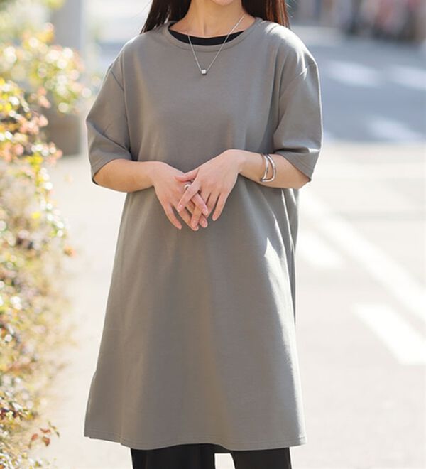 A HAPPY MARILYN（アハッピーマリリン）の「【Ｍ～８Ｌ】【接触冷感・吸水速乾】体型カバー五分袖チュニック（チュニック）」｜カーキ