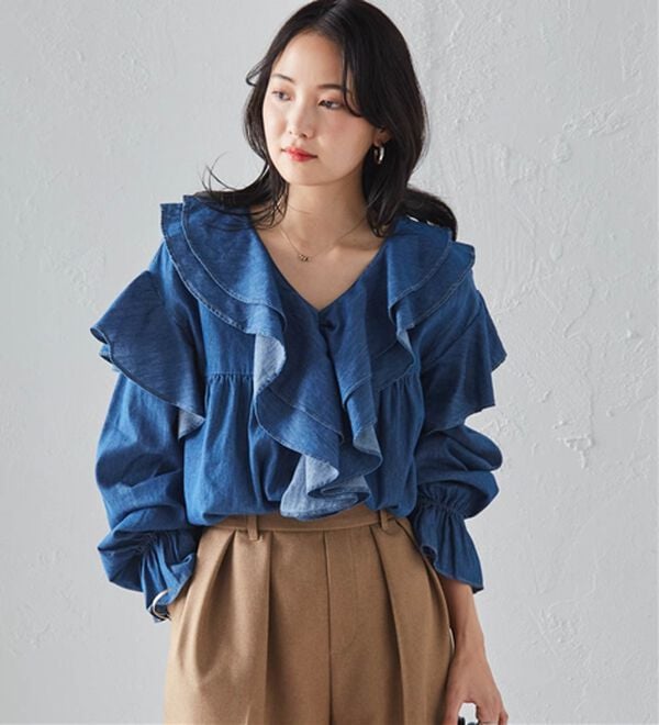 RANAN（ラナン）の「ビッグカラーフリルデニムブラウス（ブラウス）」｜詳細画像