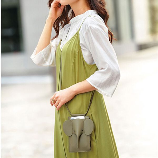 BELLUNA（ベルーナ）の「ゾウさんモチーフ　貴重品ポシェット（その他バッグ）」｜詳細画像