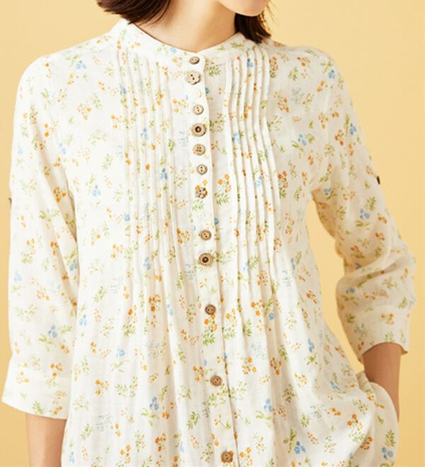 BELLUNA（ベルーナ）の「ダブルガーゼ素材多ボタンオーバーブラウス（ブラウス）」｜詳細画像