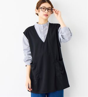 Viola e Viola（ヴィオラ エ ヴィオラ）の「なめらかポンチVネックポケット付きロングベスト（ベスト）」｜ブラック