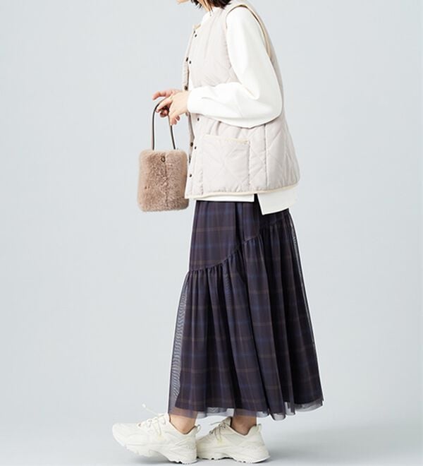 BELLUNA（ベルーナ）の「【洗える！】裏ファー素材中わたキルトベスト（ベスト）」｜詳細画像