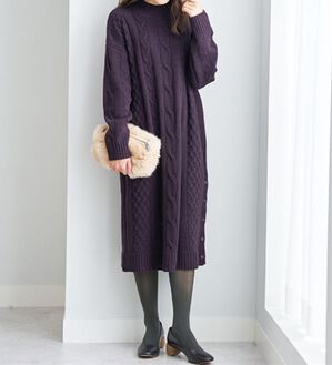 BELLUNA（ベルーナ）の「ケーブル柄ロング丈ニットワンピース（ニットワンピース）」｜ワイン